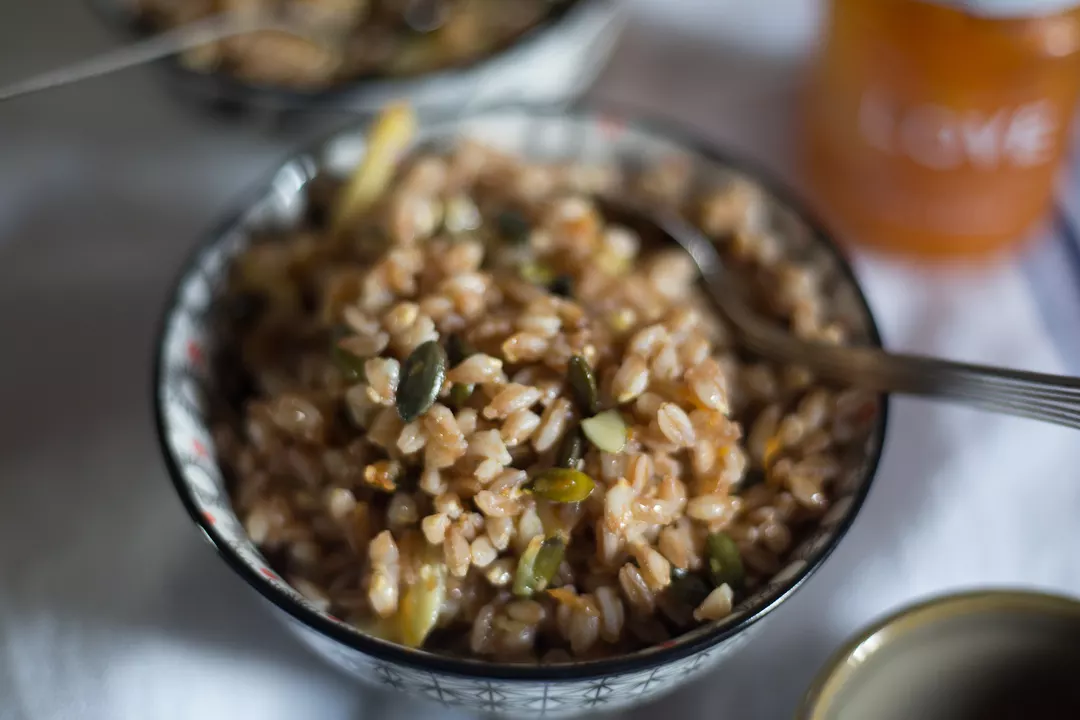 Recipe: Warm Spelt Salad with Cabbage, Carrots and Seeds