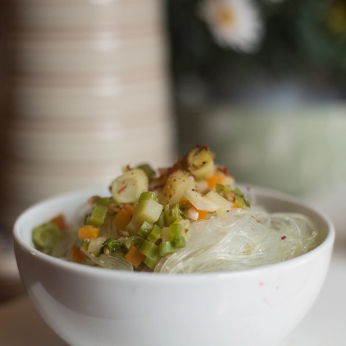 Spaghetti di riso in brodo veg