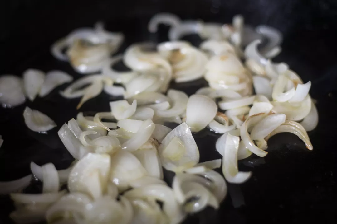 Recipe: Thai-Style Rice with Chard, Spring Onions and Spicy Tomato Sauce - 3