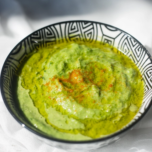 Green leaves cauliflowers cream