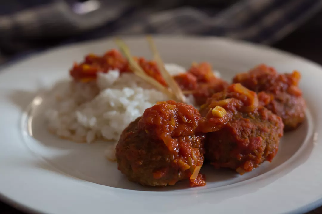 Ricetta: Polpette di piselli al sugo (foto 2)