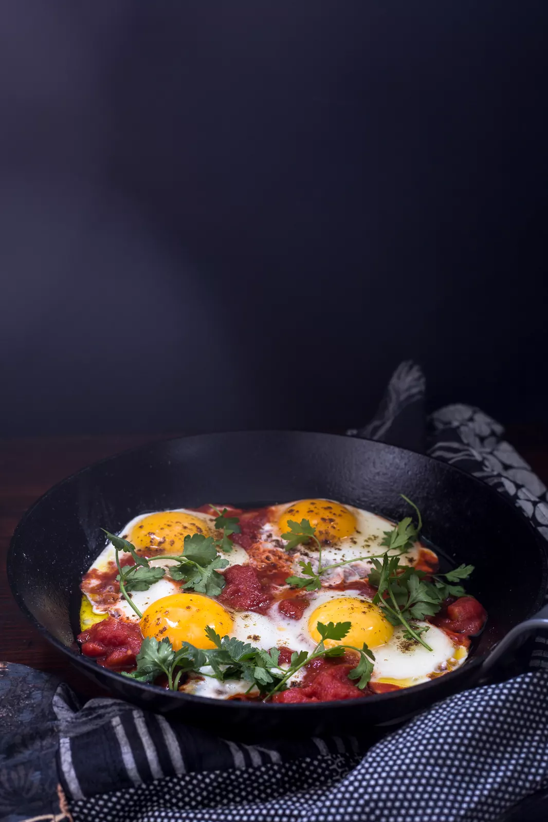 Recipe: Shakshuka: Eggs Poached in Spiced Tomato Sauce