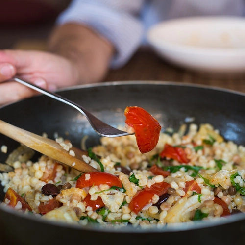 Easy lunch with the vegan fregola salad