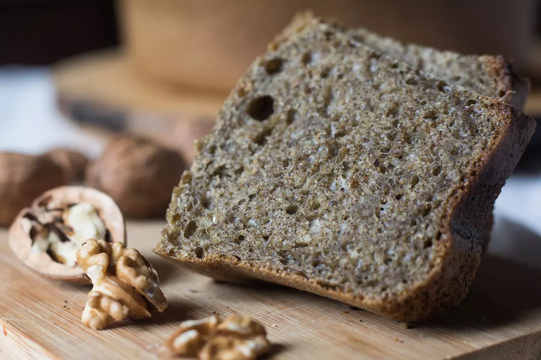 Recipe: No-Oven Hemp Flour Bread with Walnuts