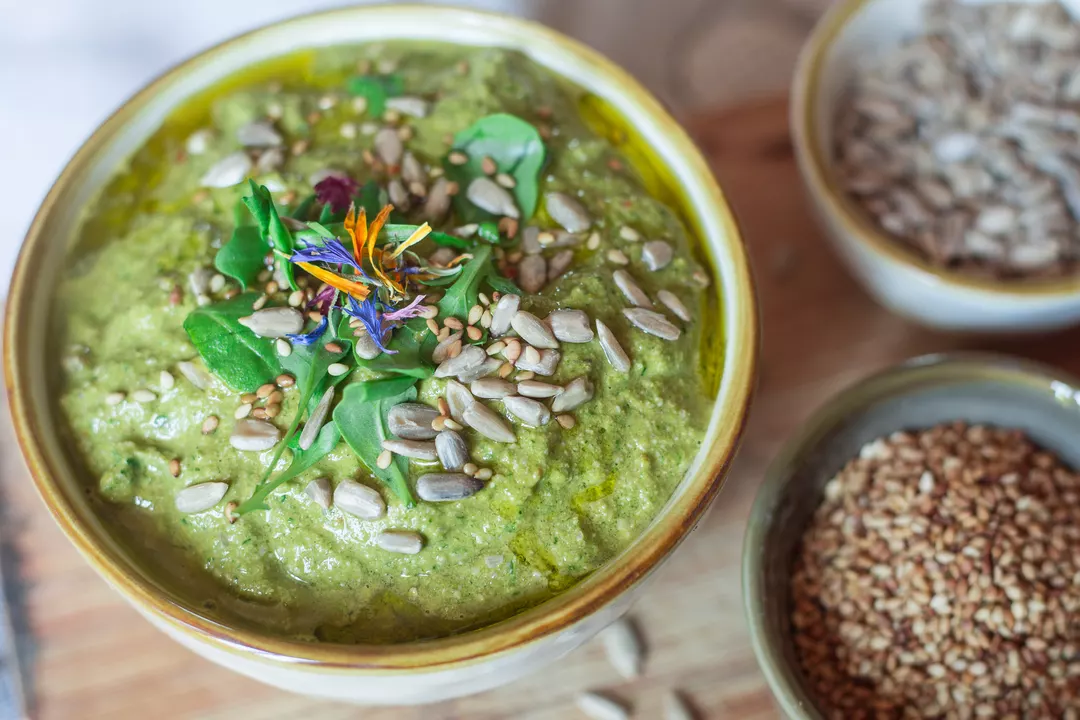 Recipe: Raw Rocket Sauce with Seeds and Tomatoes