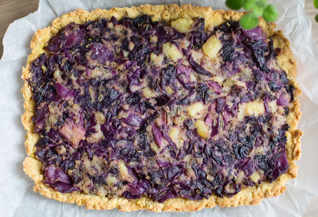 Recipe: Chickpea Flour Pie with Red Cabbage, Wild Fennel and Potatoes - 1
