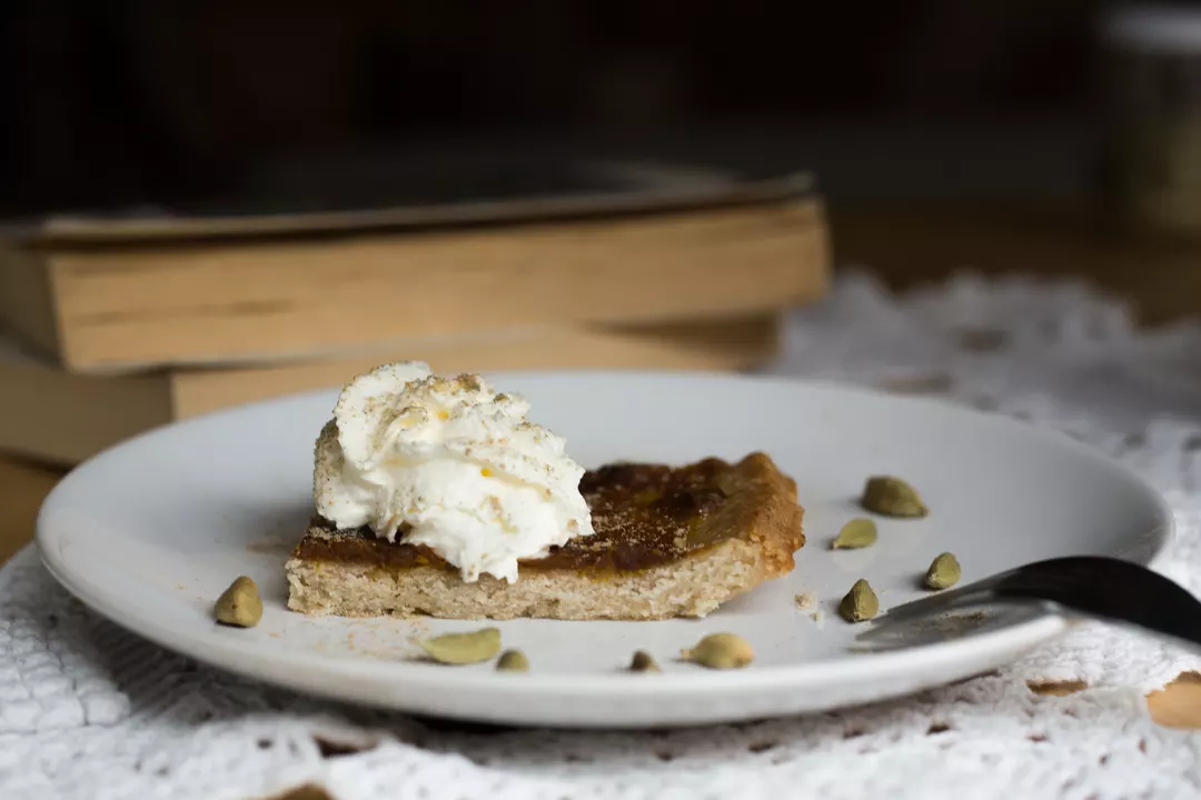Recipe: Vegan Cardamom Shortcrust Tart with Coconut Cream