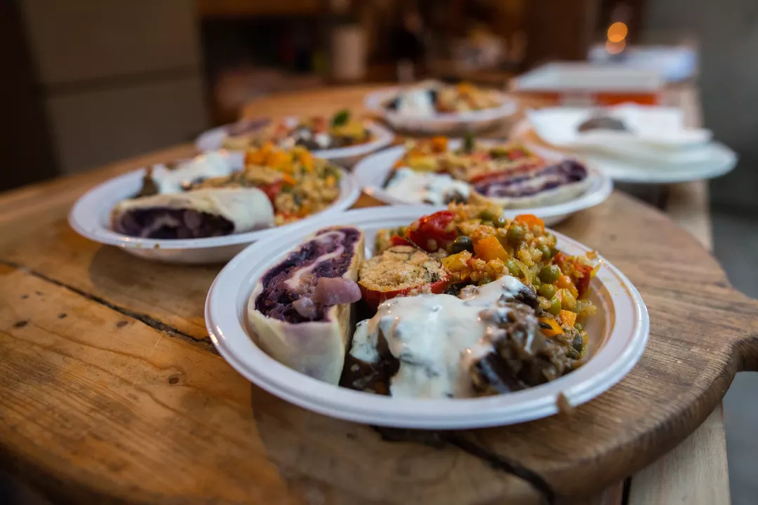 Recipe: Savoury Red Cabbage Strudel with Raisins